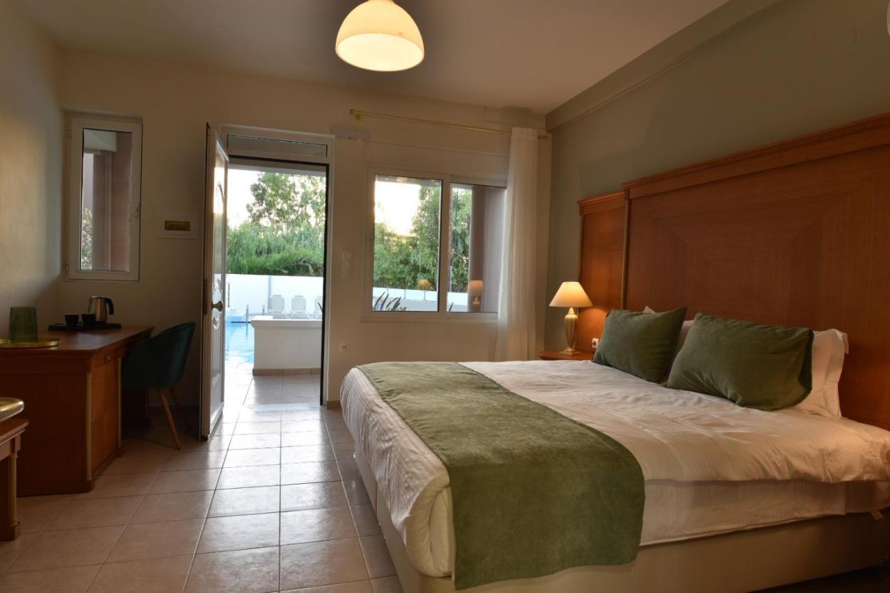 Okeanis II Aparthotel คาโตดารัตโซ ภายนอก รูปภาพ